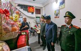 Tri ân liệt sỹ Công an Hà Nội, tặng quà các chốt giao thông cửa ngõ Thủ đô
