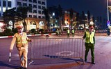 2024 drone vào vị trí, sẵn sàng cho buổi trình diễn độc đáo đêm Giao thừa bên Hồ Tây