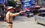 Suối Yến tấp nập đò qua lại trước ngày khai hội chùa Hương