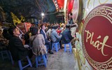 Hà Nội: Thưa thớt người chờ mua vàng lấy may Ngày Vía Thần Tài