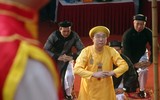 Màn quay kiệu độc đáo của nữ trung niên làng hoa lâu đời nhất nhì Thủ đô