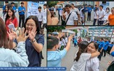 Sĩ tử Hà Nội cười rạng rỡ, phụ huynh thở phào khi kết thúc môn thi Ngữ văn