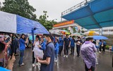 Thí sinh đầy tự tin khi hoàn thành bài thi môn Toán tuyển sinh lớp 10 Hà Nội 