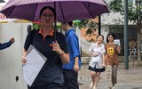 Thí sinh đầy tự tin khi hoàn thành bài thi môn Toán tuyển sinh lớp 10 Hà Nội 