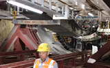 Cận cảnh robot Táo Bạo nặng 850 tấn bắt đầu khoan hầm cho metro Nhổn- Ga Hà Nội 