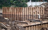 Hình ảnh mới nhất về đập dâng đầu tiên được xây trên sông Tô Lịch