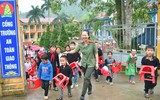 Công an Thủ đô mang 