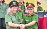 Xem Cảnh sát PCCC tranh tài thi tiếp sức cứu người và chữa cháy
