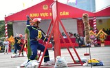 Xem Cảnh sát PCCC tranh tài thi tiếp sức cứu người và chữa cháy