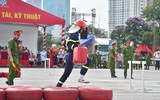 Xem Cảnh sát PCCC tranh tài thi tiếp sức cứu người và chữa cháy