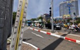 CSGT Hà Nội đội nắng nóng 45 độ bám chốt đảm bảo an toàn giao thông