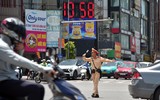 CSGT Hà Nội đội nắng nóng 45 độ bám chốt đảm bảo an toàn giao thông
