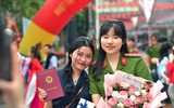 Tân nữ sỹ quan Cảnh sát Nhân dân rạng ngời ngày tốt nghiệp
