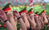 Tân nữ sỹ quan Cảnh sát Nhân dân rạng ngời ngày tốt nghiệp