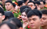 Tân nữ sỹ quan Cảnh sát Nhân dân rạng ngời ngày tốt nghiệp