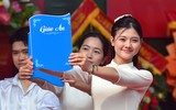 Tân nữ sỹ quan Cảnh sát Nhân dân rạng ngời ngày tốt nghiệp