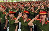 Tân nữ sỹ quan Cảnh sát Nhân dân rạng ngời ngày tốt nghiệp