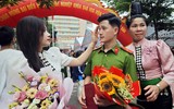Tân nữ sỹ quan Cảnh sát Nhân dân rạng ngời ngày tốt nghiệp