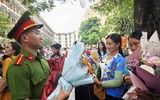 Tân nữ sỹ quan Cảnh sát Nhân dân rạng ngời ngày tốt nghiệp