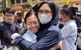 Cảm xúc trái ngược của thí sinh sau khi hoàn thành bài thi môn Toán
