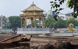Cận cảnh đài vọng cảnh tại đập dâng đầu tiên trên sông Tô Lịch
