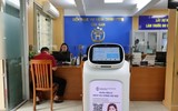 Độc đáo robot làm nhân viên AI phục vụ hành chính công tại Hà Nội