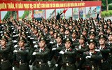 Học viện Cảnh sát nhân dân thăm hỏi, động viên nữ học viên tập luyện diễu binh, diễu hành 