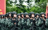 Học viện Cảnh sát nhân dân thăm hỏi, động viên nữ học viên tập luyện diễu binh, diễu hành 