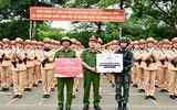 Học viện Cảnh sát nhân dân thăm hỏi, động viên nữ học viên tập luyện diễu binh, diễu hành 