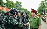 Học viện Cảnh sát nhân dân thăm hỏi, động viên nữ học viên tập luyện diễu binh, diễu hành 