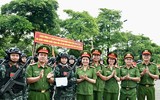 Học viện Cảnh sát nhân dân thăm hỏi, động viên nữ học viên tập luyện diễu binh, diễu hành 