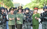 Nữ chiến sỹ Công an rạng ngời dưới nắng nóng cao điểm ở thao trường A80
