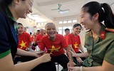 Công an Hà Nội xoa dịu nỗi đau chất độc màu da cam với nghĩa tình chạm vào trái tim