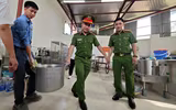 Công an Hà Nội xoa dịu nỗi đau chất độc da cam với nghĩa tình chạm vào trái tim