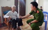 Công an Hà Nội thăm hỏi, tri ân và lấy mẫu AND của mẹ các liệt sỹ gần trăm tuổi vẫn chưa tìm thấy con