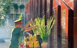 Công an Hà Nội thăm hỏi, tri ân và lấy mẫu AND của mẹ các liệt sỹ gần trăm tuổi vẫn chưa tìm thấy con