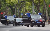 Cận cảnh cảnh sát đặc nhiệm hợp luyện đu dây, nhảy vòng lửa, trình diễn khí công thượng thừa bên hồ Gươm