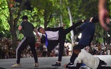 Mãn nhãn màn trình diễn cực kỳ ấn tượng của lực lượng Cảnh vệ CAND bên hồ Gươm