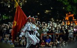 Mãn nhãn màn trình diễn cực kỳ ấn tượng của lực lượng Cảnh vệ CAND bên hồ Gươm