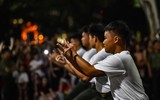 Mãn nhãn màn trình diễn cực kỳ ấn tượng của lực lượng Cảnh vệ CAND bên hồ Gươm