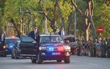 Choáng ngợp màn trình diễn bảo vệ yếu nhân, chống khủng bố của lực lượng Cảnh vệ CAND ở hồ Gươm