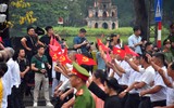 Mãn nhãn màn tổng duyệt diễu binh, diễu hành của CATP Hà Nội cho Ngày hội vì Thủ đô bình yên bên hồ Gươm