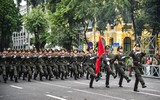 Mãn nhãn màn tổng duyệt diễu binh, diễu hành của CATP Hà Nội cho Ngày hội vì Thủ đô bình yên bên hồ Gươm