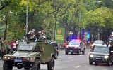 Mãn nhãn màn tổng duyệt diễu binh, diễu hành của CATP Hà Nội cho Ngày hội vì Thủ đô bình yên bên hồ Gươm