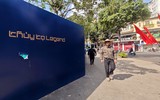 Cận cảnh công trường chỉnh trang, khôi phục kiến trúc gốc nhà hàng hơn 65 tuổi bên hồ Gươm