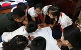 Cảnh sát cơ động Hà Nội hướng dẫn học sinh tiểu học kỹ năng phòng chống bạo lực học đường