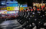 Hình ảnh ấn tượng tình cảm ấm áp quân với dân ở giữa lòng Thủ đô