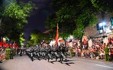 Hình ảnh ấn tượng tình cảm ấm áp quân với dân ở giữa lòng Thủ đô
