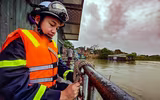 Theo chân Công an Thủ đô đi tuần tra dọc sông Hồng chủ động ứng phó siêu bão Ragasa 