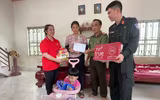 Công an Thủ đô mang Trung thu sẻ chia tới các em nhỏ vùng trung du Phú Thọ